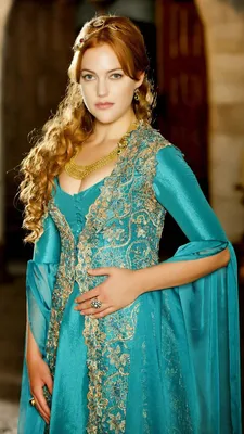 Пышные платья эпохи Османской империи: коллекция из фильма Великолепный век