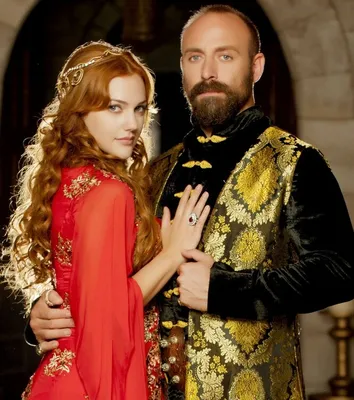 Пленительная элегантность Османской империи: фото платьев из культового фильма
