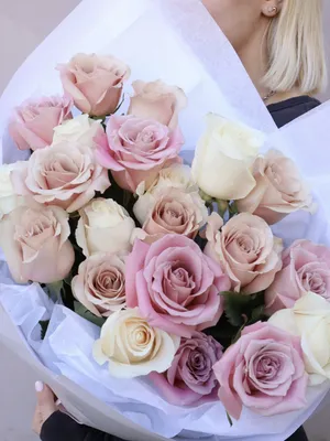 Красивая плетеная роза на фото в формате webp