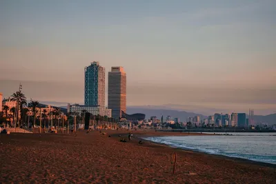 Фотоотчет с Пляжа Барселонета: насладитесь красотой морского побережья