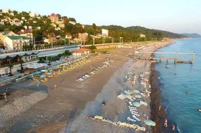 Фото пляжа Дельфин в Лазаревском с бесплатной загрузкой