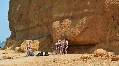 Пляж Любимовка в Севастополе: идеальное место для отдыха и фотографий