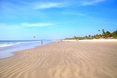 Изображения Пляжа Мандрем Гоа в формате JPG