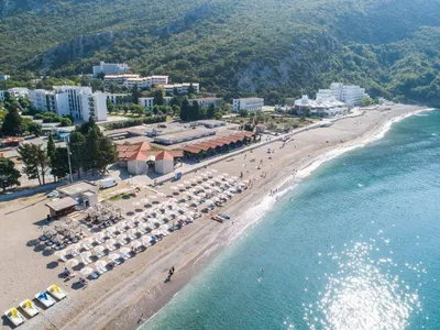 Фото пляжа в Черногории в хорошем качестве