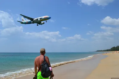 Фото пляжа с самолетами в Пхукете