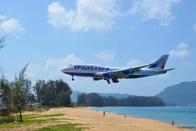 4K фото пляжа с самолетами в Пхукете