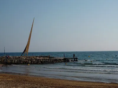 Фотоэкскурсия по Пляжу Салоу: откройте для себя его прекрасные уголки