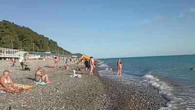 Фото пляжа Солоники в Лазаревском с высоким разрешением