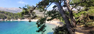 Пляжи Черногории на фото: место, где можно расслабиться и насладиться природой