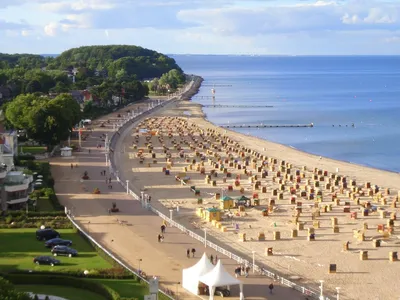 Фото пляжей Германии с уютными пляжными кафе