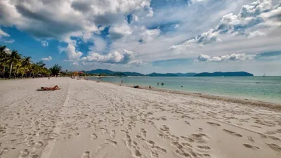 Фотоэкскурсия по пляжам Малайзии: красота безгранична