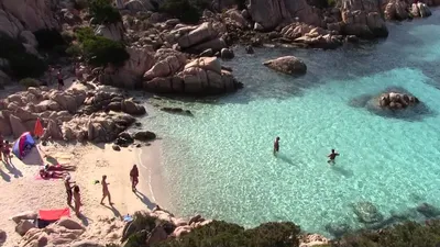 Пляжи Сардинии: Свежие фотографии в различных форматах