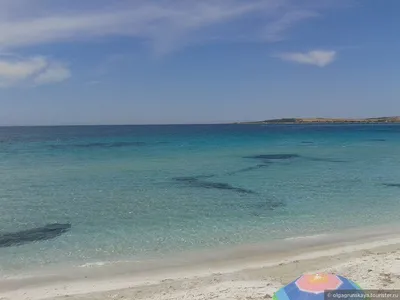 Погрузитесь в мир пляжей Сардинии через эти впечатляющие фото.