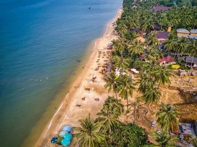 Фотографии пляжей Вьетнама с белым песком