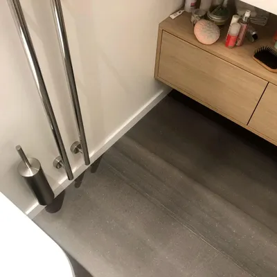 HD изображение плинтуса в ванной