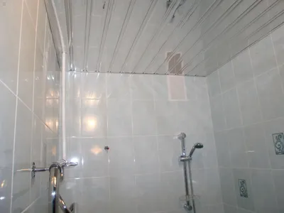 Фото подвесных потолков в ванной комнате 2024 года