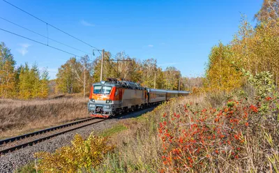 Фото поезда 012М Москва-Анапа: Выбор между JPG и PNG