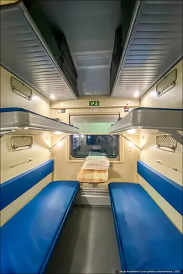Уникальные снимки: Поезд плацкарт в различных раскрасках