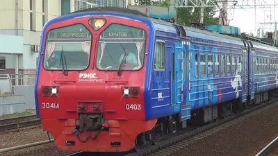 Поезд Рэкс в разнообразных ракурсах: Избранное для загрузки