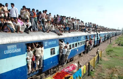 14. Индийские поезда в разрешении JPG, PNG, WebP