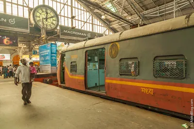 30. Индийские поезда в различных ракурсах: Фото и картинки