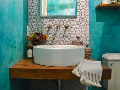 Ванная комната: фото с покрашенными стенами