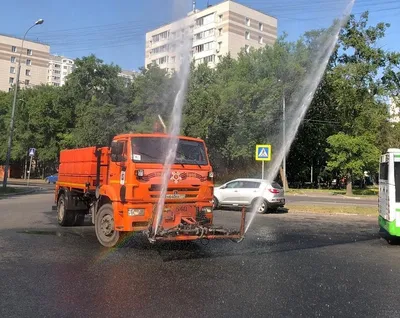 Изображение поливальной машины с функцией дистанционного управления