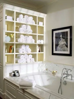 Роскошь и элегантность: полки над ванной для роскошного интерьера