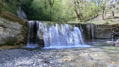 Загадочные и красочные фото Полковничьих водопадов