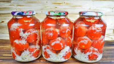 Вкусные Помидоры в снегу: Выберите свой формат – JPG, PNG, WebP.