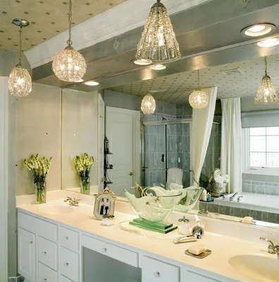 Фото потолочных светильников в ванной комнате для выбора