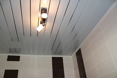 Изображение потолка в ванной комнате: скачать в формате PNG