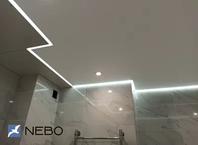 Потолок в ванной - вдохновение для ремонта