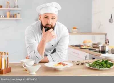 Фото поваров на кухне с разными кухонными идеями