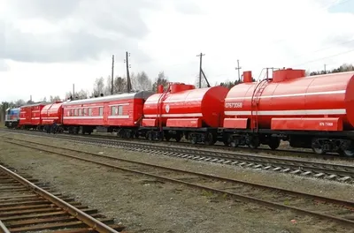 Масштабные Моменты: Изображения Поездов в Разных Форматах