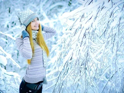 Изображения зимних поз в формате WebP для моментального скачивания