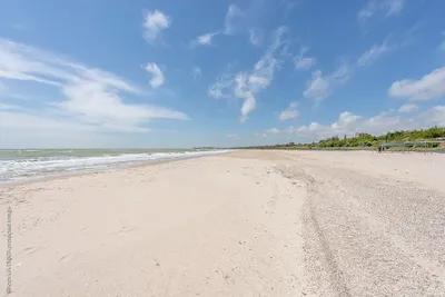 Приморский пляж: скачать бесплатно изображения в хорошем качестве