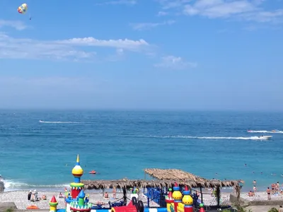 Фотографии пляжа Абхазии 2024 года
