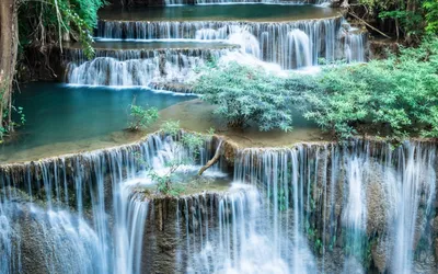 Очарование водных потоков: фото уникального водопада.