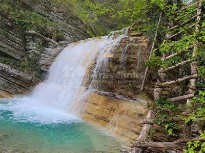 Уникальные кадры Пшадских водопадов. Скачать бесплатно в формате PNG.