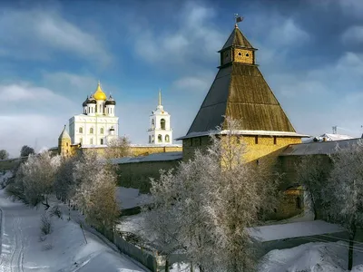Зимний пейзаж Пскова: Выберите фото в формате WebP