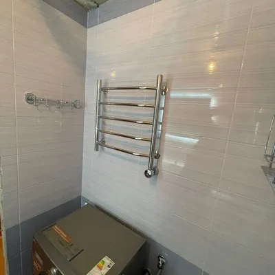 Фото полотенцесушителя в ванной: скачать в формате JPG