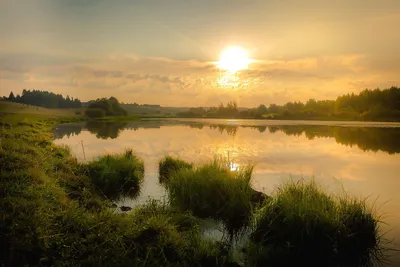 Рассвет на озере: изумительные фото для загрузки в формате JPG