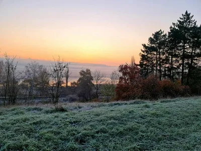 Арт-фото рассвета солнца: уникальное изображение, воплощающее красоту природы