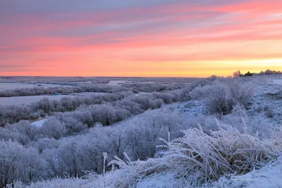 Природные чудеса: красивый рассвет зимой на фотографиях