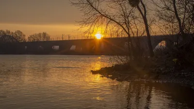 Фотография рассвета весной в Full HD: реалистичное изображение природы