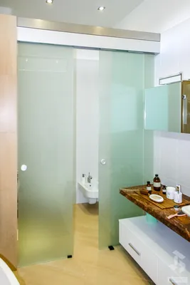 Фото раздвижных дверей в ванную комнату в хорошем качестве