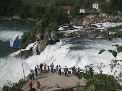 Фотографии Рейнского водопада – бесплатно и в лучшем качестве