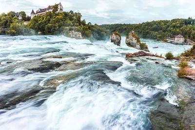 Фото Рейнского водопада в 4K разрешении – скачать бесплатно и в хорошем качестве