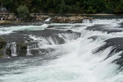 Фотография артового Рейнского водопада